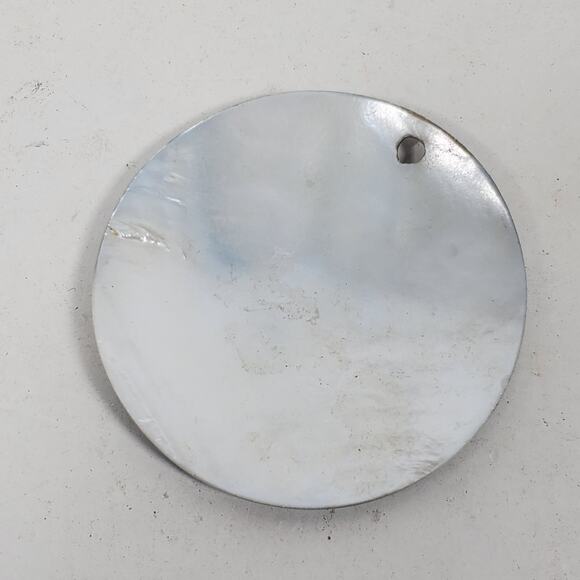 Vintage Round Shell Pendant 2.5 Inch Long For Crafting Black Gray - Picture 2 of 2